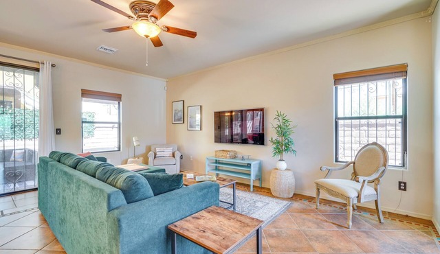 Southwestern Chic! Tucson Retreat w/Private Patio