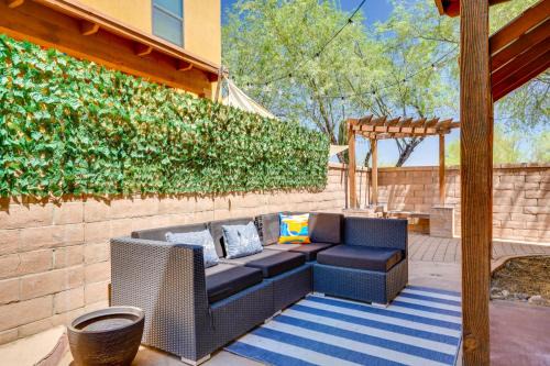 Southwestern Chic! Tucson Retreat with Private Patio
