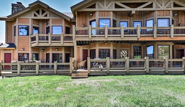 Southwind Seven Springs Home on Ski Slopes!