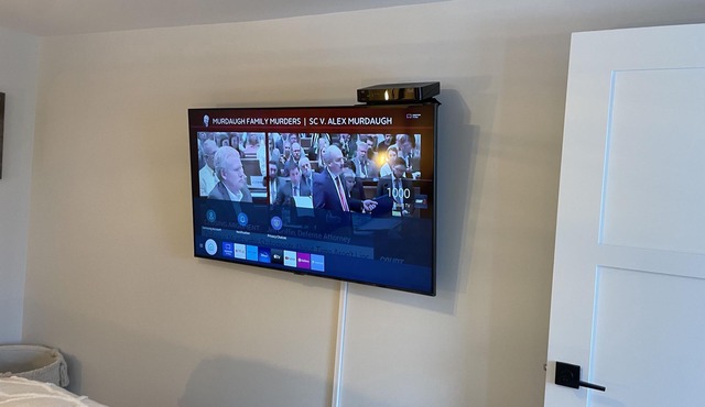 Southy 1 Bdrm Lower South End Halifax walking distance to downtown/& Ocean