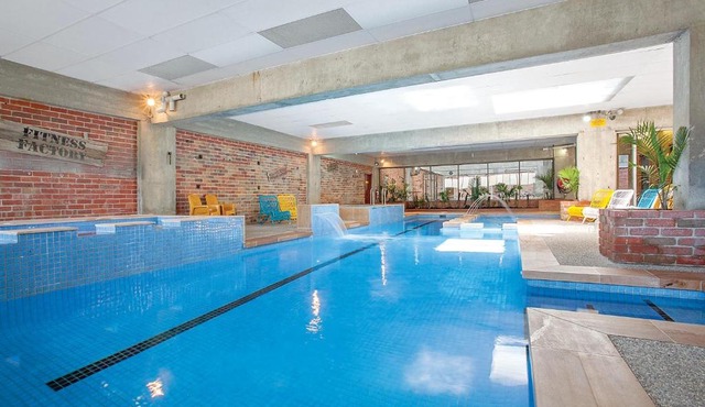 Sovereign Park Motor Inn