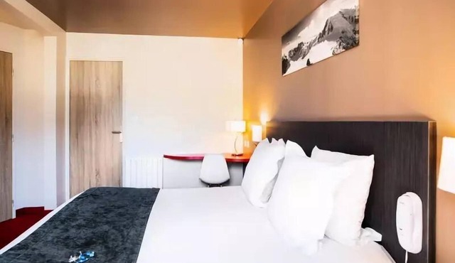 SOWELL HOTELS Le Parc & SPA* - Superior Quadruple Room