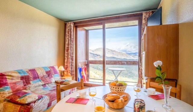 Soyouz Vanguard by Interhome