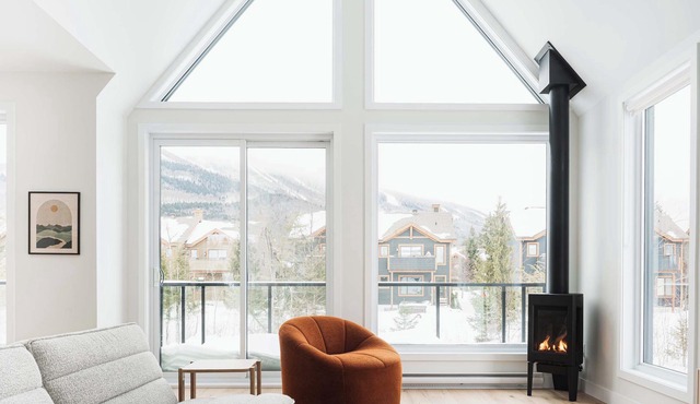 Spa and Mountain | Villas Perspective | Alphonse