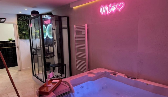 SPA Apartment - W & M Suite