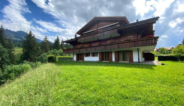Spa Chalet in Ground Floor Cozy Duplex