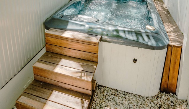 Spa,Fire Pit,Cinema - The Cottage Coolum Beach