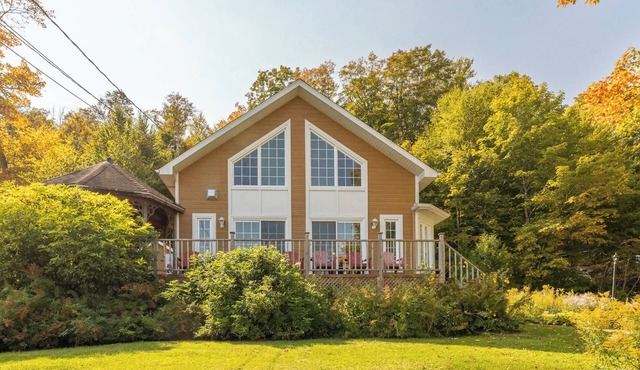 Spa & Lake Access | Naturo lac Sept-Iles