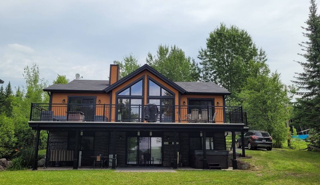 Spa & Nature, Waterfront | Le Chalet Le Shack