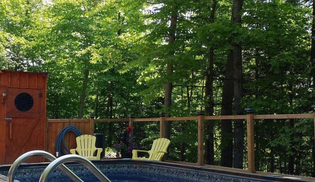 Spa & Outdoor Pool | Montagnard des Pays-d'en-Haut