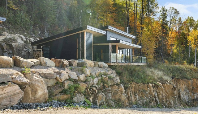 Spa & Panoramic Nature Views | Alto