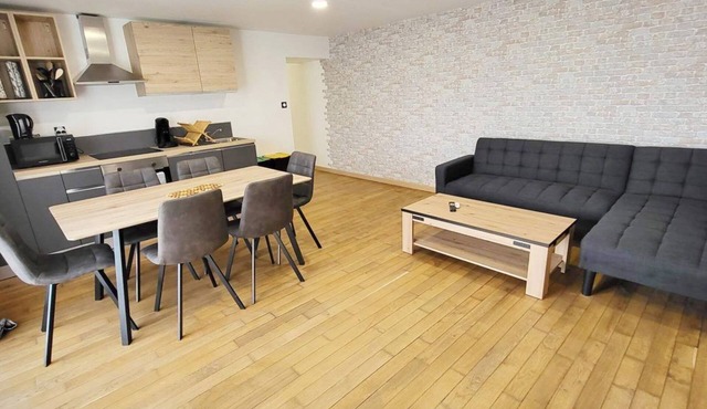 Spa with whirlpool bath