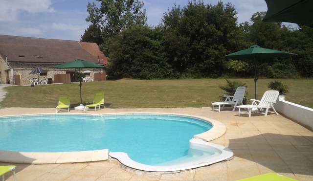 Spacious Gîte with all modern appliances and a 9x5.6 m pool