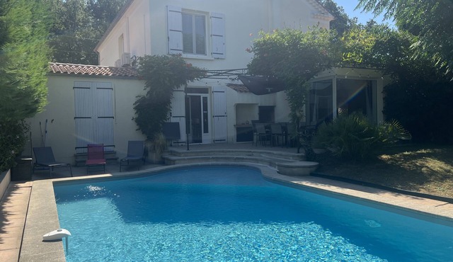 Spacious house with private pool