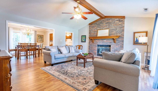 Space and Comfort at Crandon House