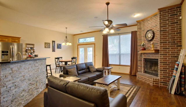 Space and lots of Comfort with 2,400 sq ft!