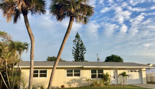 Space Coast 3/2 Beach House - Five minutes to the beach