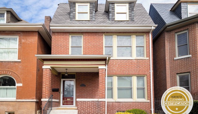 Space & Luxury in Central West End + Private Parking + Excellent Location!