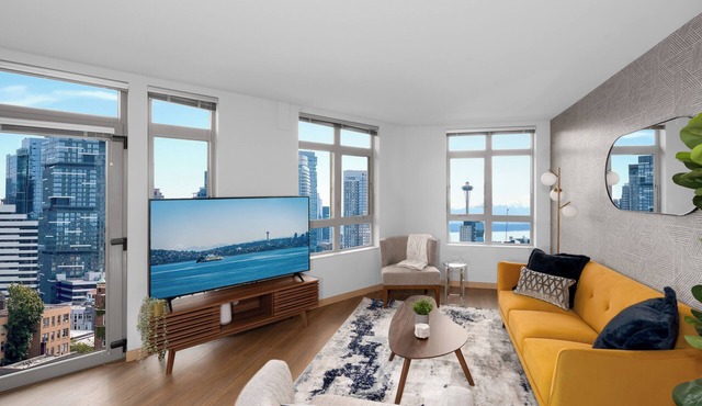 Space Needle Mountain & Sound Views Luxe Penthouse Near Downtown w/Parking