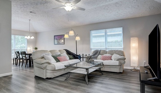 Space & Shore Retreat/3BR Near NASA & Kemah