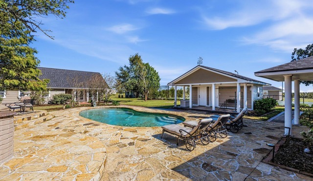 Space to Gather. Room to Relax. Bring Everyone—This Texas Ranch Has It All