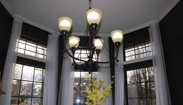 Spaces house with a Jacuzzi bath tube!