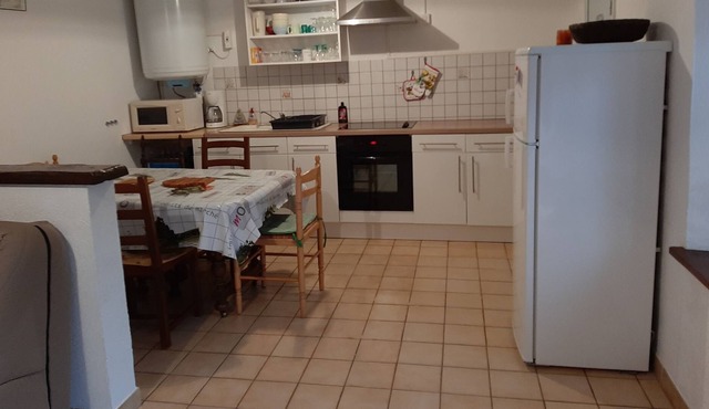 Spacious apartment 2/4 people Besse