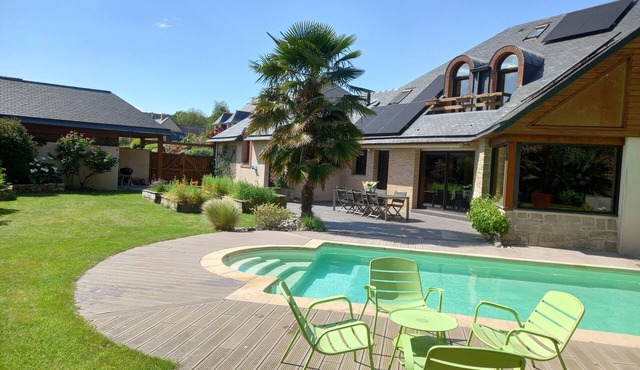 Spacieuse Maison Avec Piscine, Proche Port ET Centre Ville