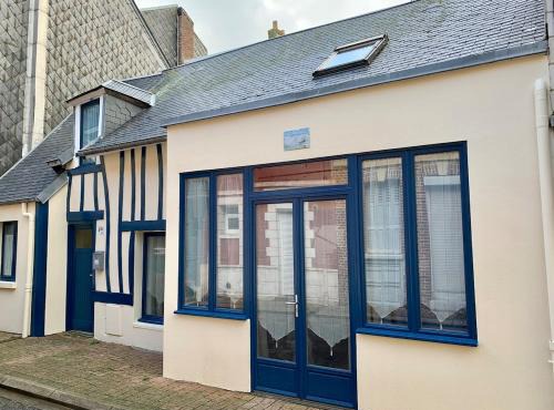 Spacieuse Maison Bleue, au centre des Cordiers