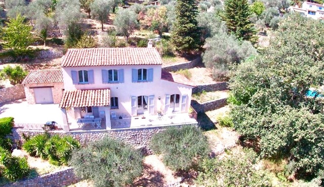 Spacieuse Villa vue mer Baie de Cannes et Iles de Lérins Calme Absolu