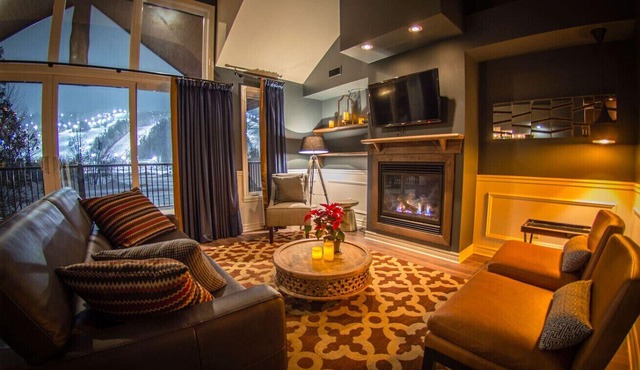 Spacieux condo 3 chambres - Ski in Ski out St Sau!