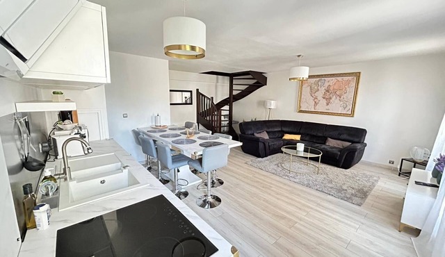 Spacieux Duplex Près des Quais de Seine