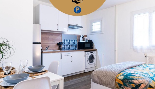 SPACIEUX - Proche-gare - Parking