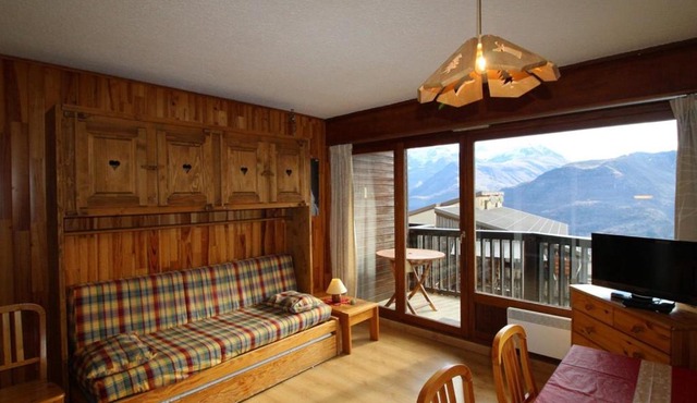 Spacieux studio cabine 6 pers, skis aux pieds à Auris - FR-1-297-274