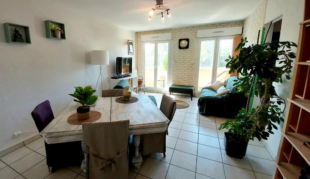 :) Spacieux T4 AÉROPORT, ensoleillé, déco soignée