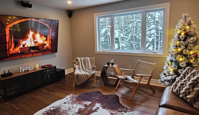 Spacious, secluded chalet in the center of everything. Skiing, snowmobiling, hiking, beach.