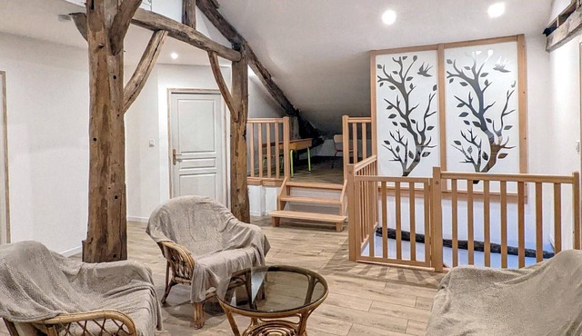 Spacious cottage with garden, fireplace, and wheelchair accessible