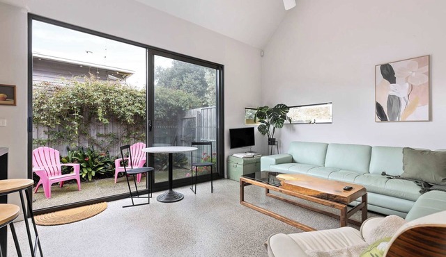 Spacious 1-Bed Townhouse in Norlane