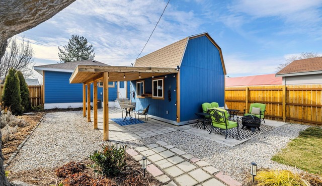 Spacious 1 bedroom in Salt Lake City with private backyard