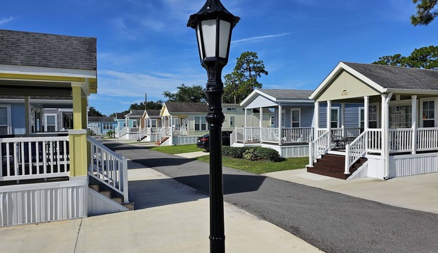 SPACIOUS 1 BEDROOM LOFT IN DISNEY AREA 5 STAR RATED MILL CREEK RESORT 2769