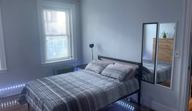 Spacious 1-bedroom unit in charming New Haven