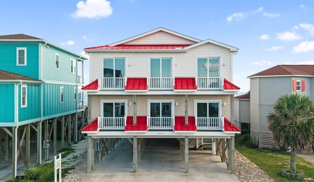 Spacious 10-bedroom oceanfront house with pool, perfect for large groups.
