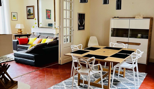 Spacious 120 m2 bourgeois apartment