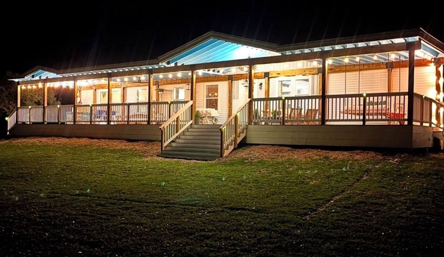 Spacious 125 Acres Country House