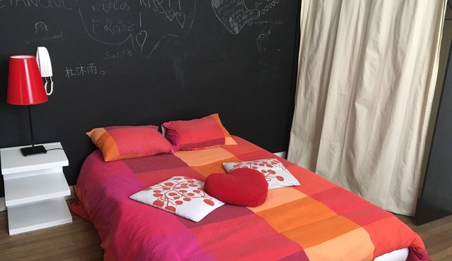 Spacious 15m2 room near Chu and university