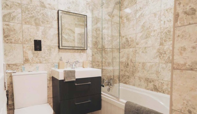 Spacious 1BHK with free Parking in Lanarkshire