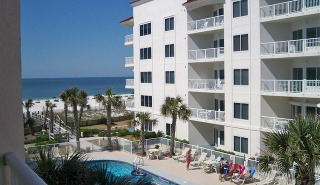 Spacious 1BR/1.5BA Beachfront Condo – Spring Break Nights Open! Book Now!