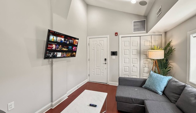 Spacious 1BR | Sleeps 8 | Explore Liberty Bell