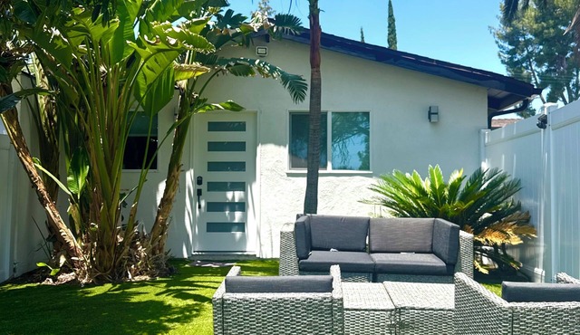 Spacious 1BR w/Washer, Dryer & Private Entry!