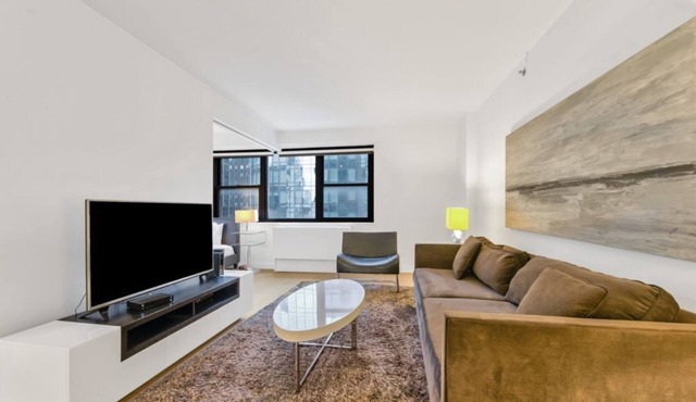 Spacious 1BR with Fitness Center at The Nash